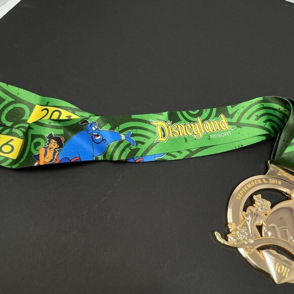 Disneyland Aladdin Genie Abu 10K Finishers Medal RunDisney - Picture 3 of 5